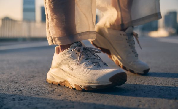 Women's Targhee Apex Waterproof Hiking Shoe  |  Naval Academy/Brittany Blue