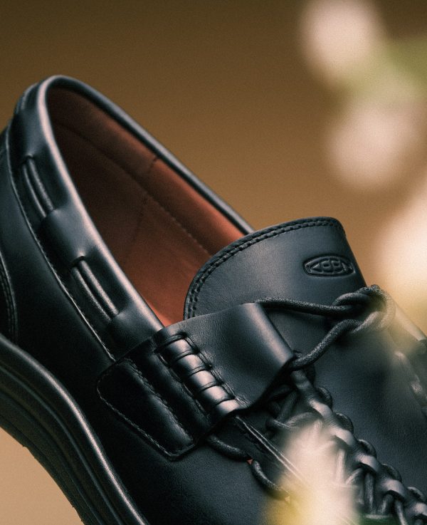 Women's UNEEK Loafer  |  Nocturnal Black