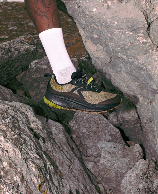 Men's Roam Trail Running Shoe  |  Camo/Safety Orange