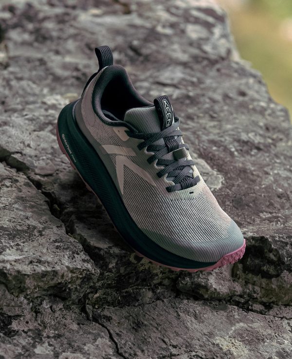 Women's Roam Trail Running Shoe  |  Vapor/Orchid Smoke