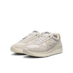 Women's KM2 Jogger  |  Birch/Safari